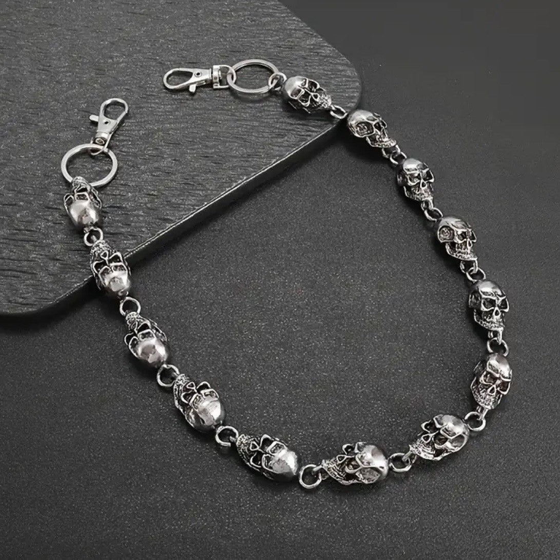 Skulls Chains